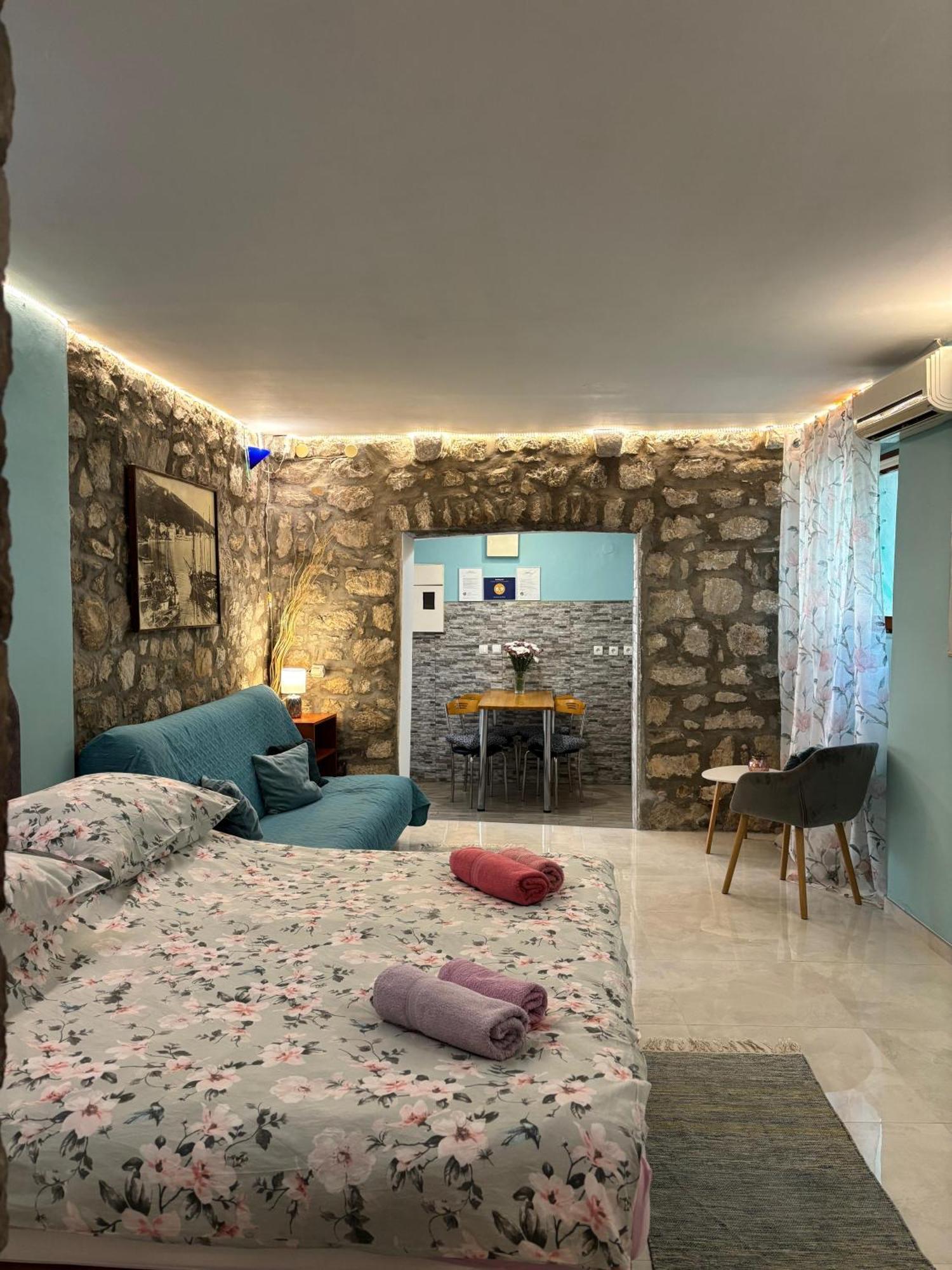 Apartments Hana Makarska Exterior foto